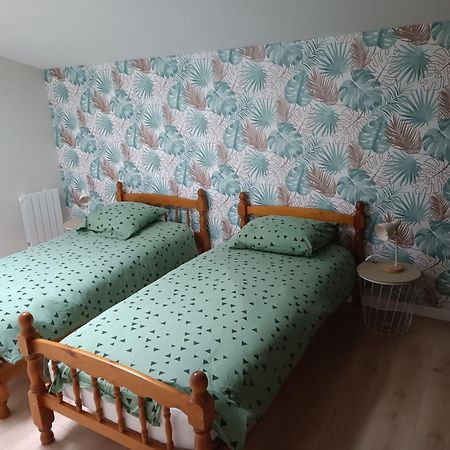 Sainte-Radégonde-des-Noyers Charmante Maison En Pierres מראה חיצוני תמונה